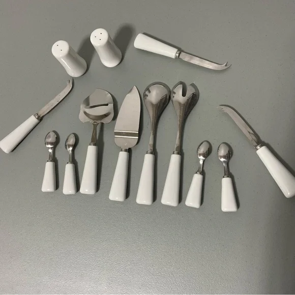 Christmas Tree Serving Utensils Salt Pepper Shakers Stainless Japan 13 P… - Picture 4 of 9